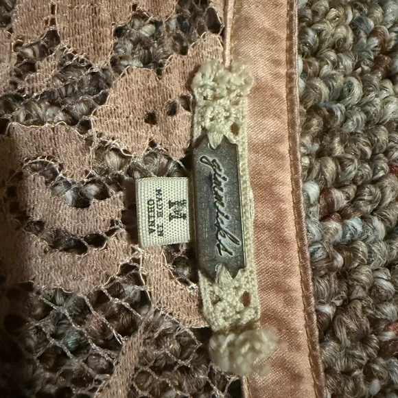 Top - Picture 3 of 3